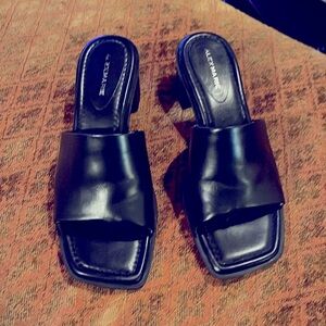 Alex Marie Black slide with heel